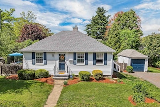 266 Salmon St, Manchester, NH 03104