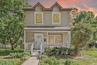 635 W Garfield Ave, Elkhart, IN 46516