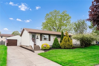 82 Olanta St, Depew, NY 14043