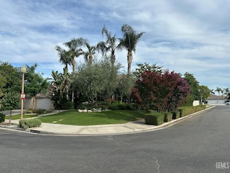 11017 Iron Creek Ave, Bakersfield, CA 93312