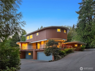 6705 NE Baker Hill Rd, Bainbridge Island, WA 98110