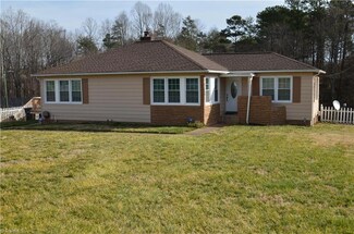 1177 Salem Lake Rd, Winston Salem, NC 27107