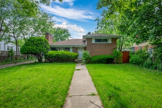 1808 Laurel Ave, Evanston, IL 60201