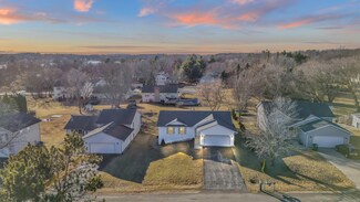 509 Bounty Dr NE, Poplar Grove, IL 61065