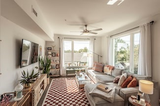 1041 E Trinity Ln Unit 301, Nashville, TN 37216