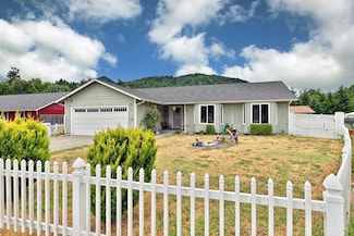 328 Outback Ln, Glendale, OR 97442