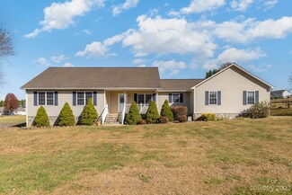 2796 River Meadows Ct, Lincolnton, NC 28092