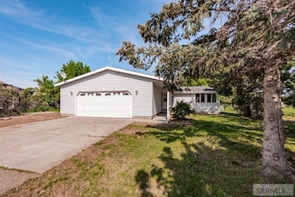 3210 N Main St, Iona, ID 83427