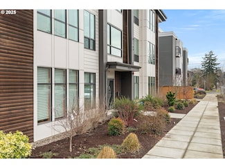 425 NE Bryant St Unit 103, Portland, OR 97211