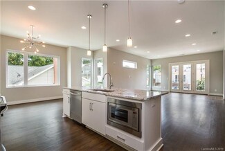 928 Westbrook Dr, Charlotte, NC 28202
