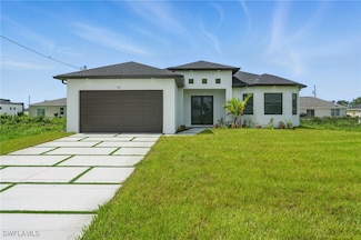 472 Rajah St, Lehigh Acres, FL 33974