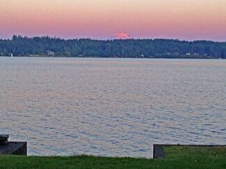 790 E Treasure Island Dr, Grapeview, WA 98546