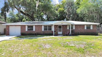 409 Chastain Rd, Seffner, FL 33584