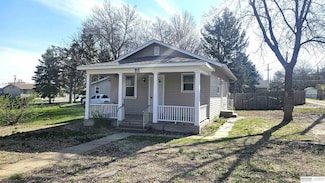 244 N Chestnut St, Wahoo, NE 68066