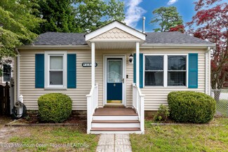 1520 Whitcomb Rd, Forked River, NJ 08731