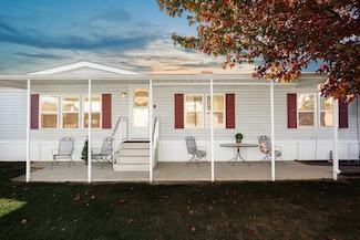 21 Winter Pine Dr, Delaware, OH 43015