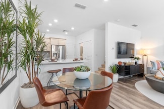5301 E Commerce Way Unit 74102, Sacramento, CA 95835