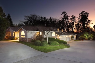10230 Golden Meadow Cir, Salinas, CA 93907