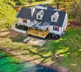 8015 Fairmount Rd, Novelty, OH 44072