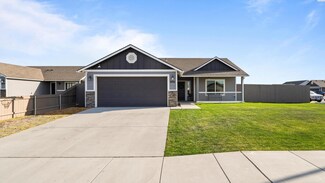 2702 Blaine Ct NE, Pasco, WA 99301