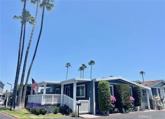 241 Plymouth Ave, Newport Beach, CA 92660