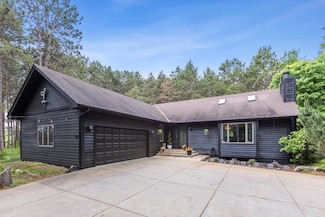 21920 Cedar Dr NW, Cedar, MN 55011