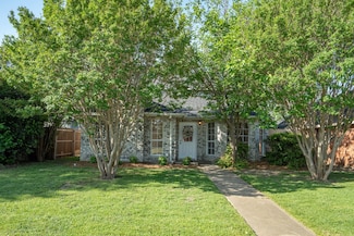 2132 Arbor Creek Dr, Carrollton, TX 75010
