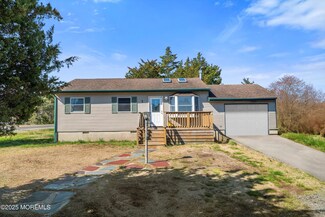1 Holden St, Little Egg Harbor Township, NJ 08087