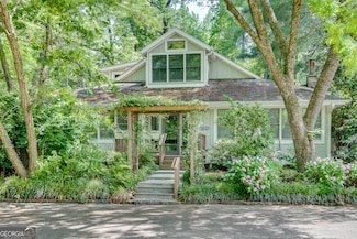 4621 Lakeshore Dr, Pine Lake, GA 30072