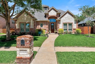 8304 Spence Dr, North Richland Hills, TX 76182
