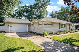 329 Country Club Terrace, Battle Creek, MI 49015