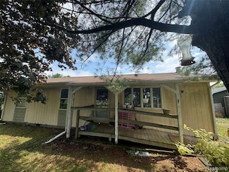 3922 Britton Rd, Bancroft, MI 48414