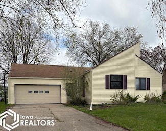 1009 Southview Dr, Fairfield, IA 52556