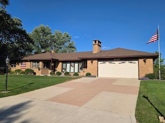 9255 S 86th Ave, Hickory Hills, IL 60457