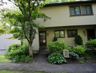 1 Summit Ct Unit 1, Woodbury, CT 06798