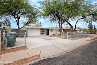 2018 S Longfellow Place, Tucson, AZ 85711