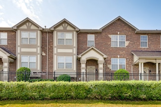 282 W Robertson St, Palatine, IL 60067