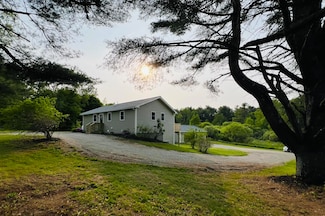 23 Ichabod Ln, Hampden, ME 04444