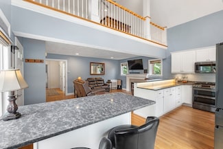 5 Adele Ave, Haverhill, MA 01832