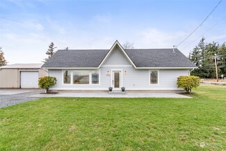 7393 Hannegan Rd, Lynden, WA 98264