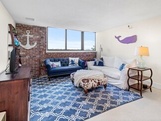 42 8th St Unit 5505, Charlestown, MA 02129