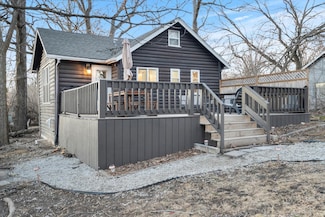 28488 Valley Rd, Ingleside, IL 60041