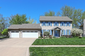 5909 Brookview Dr, West Des Moines, IA 50266