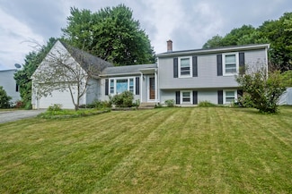 47 Pynchon Rd, South Hadley, MA 01075