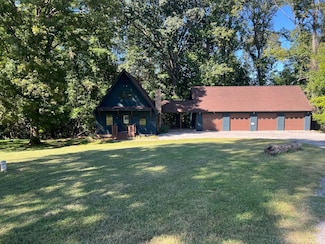 3525 Nicopolis Dr, Bedford, VA 24523