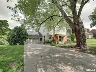 75 Woodlawn Rd, Quincy, IL 62301