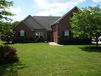 1017 Stratus Dr, Murfreesboro, TN 37127