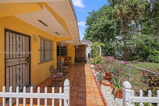 1022 SW 30th Ave, Miami, FL 33135
