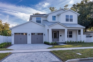 910 Golfview St, Orlando, FL 32804