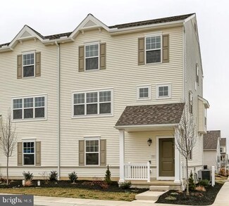 225 Norbury Cir Unit 78, Willow Street, PA 17584